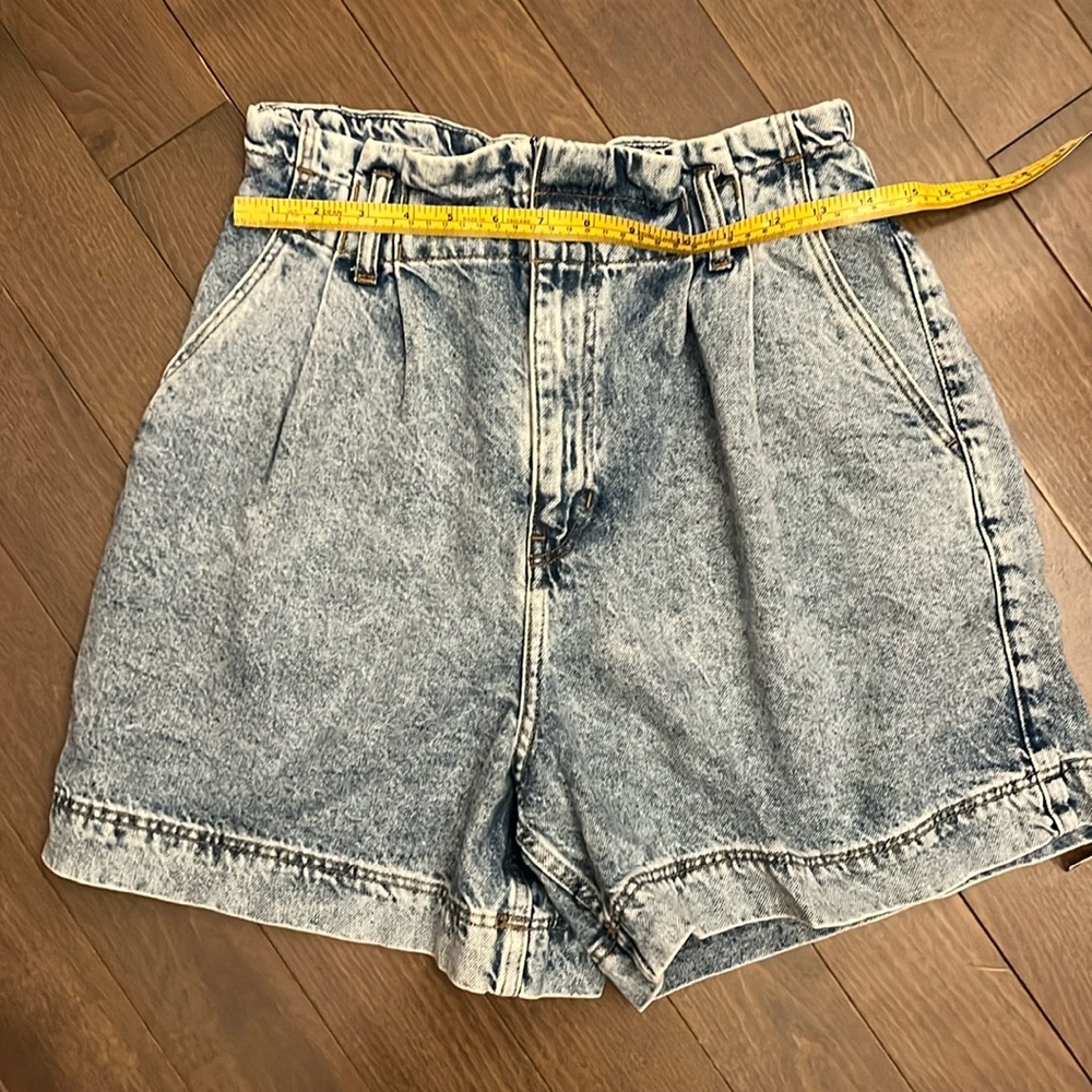 High waist H&M denim shorts